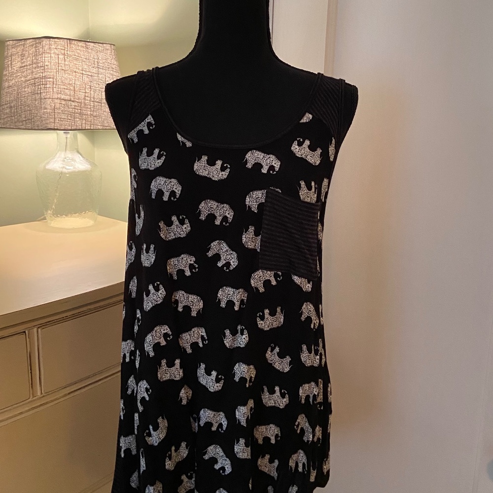 Le Lis - Carah Mixed Material Pocket Tank Top from Stich Fix